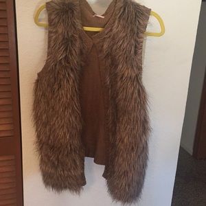 Xhilaration brown fur vest, excellent condition
